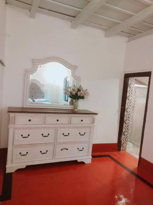 A Quaint Cottage With Rajah'S Seat View. Madikeri Eksteriør billede