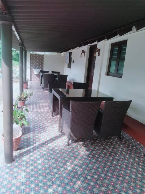A Quaint Cottage With Rajah'S Seat View. Madikeri Eksteriør billede